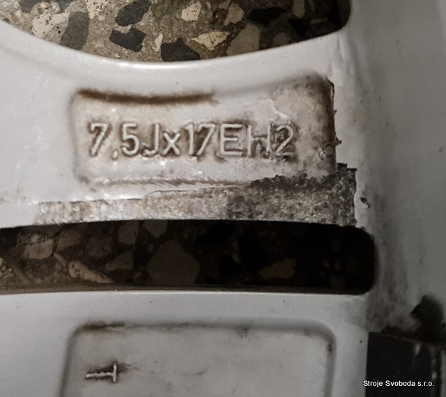 Hliníkové disky originál zimní BMW M3 E46 17" Styling M68  (Hlinikove disky-alu kola original zimni BMW M3 E46 17 Styling M68 7,5Jx17EH2, ET47 7,5Jx17EH2, ET25 2229980 2229480 22545 R17 (13).jpg)